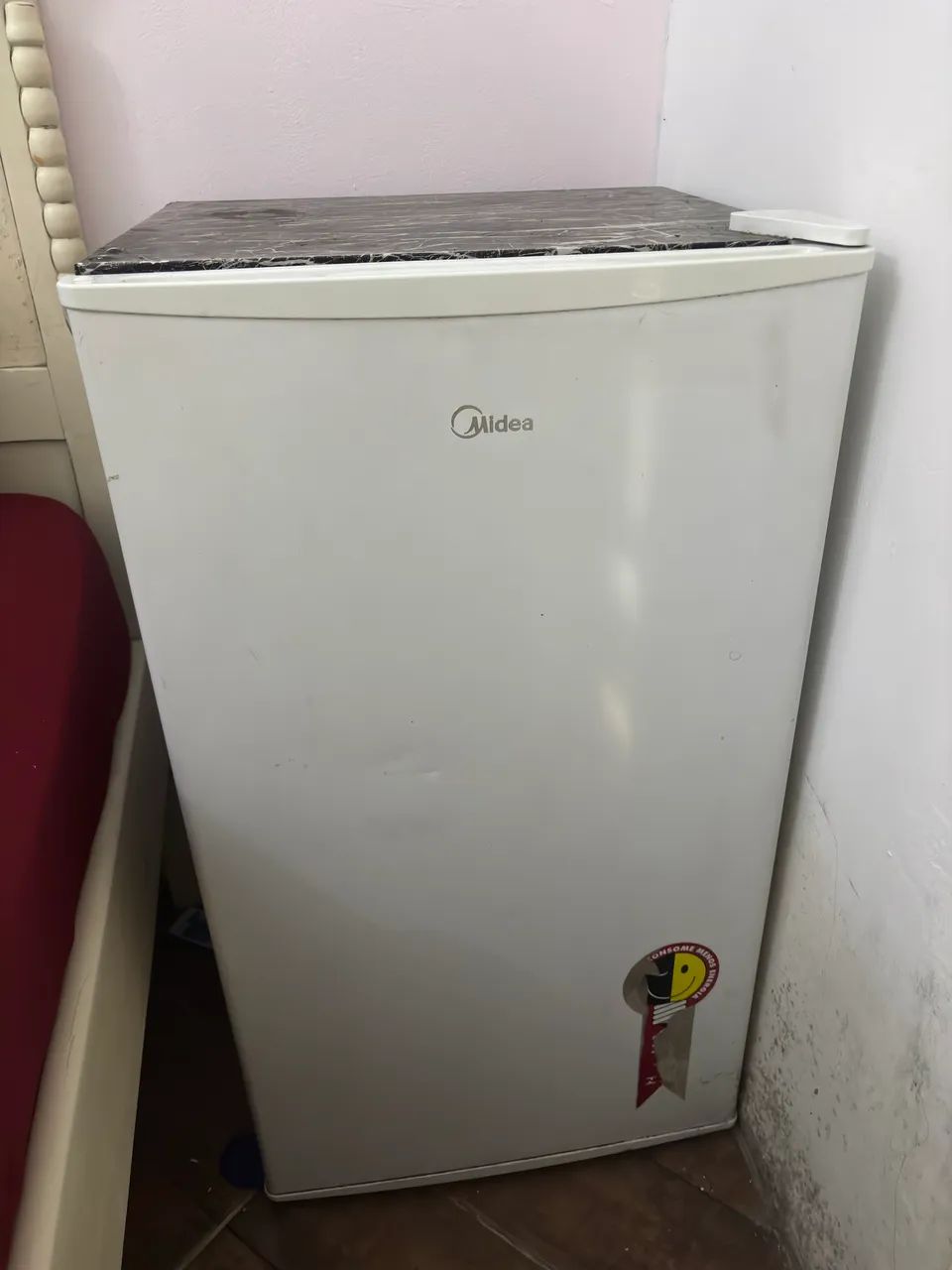 frigobar midea 93L