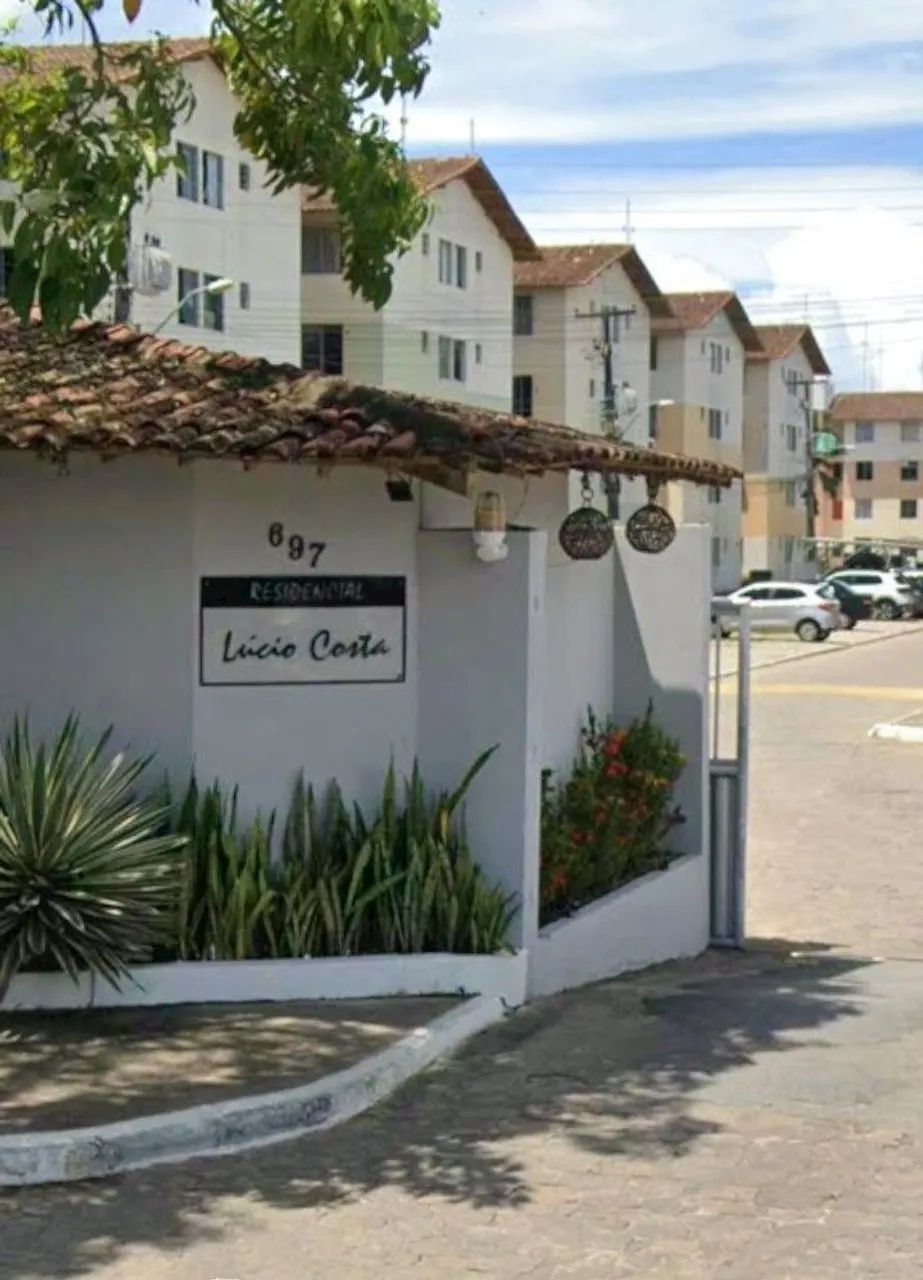Vendo Apt cond lúcio costa 145 mil