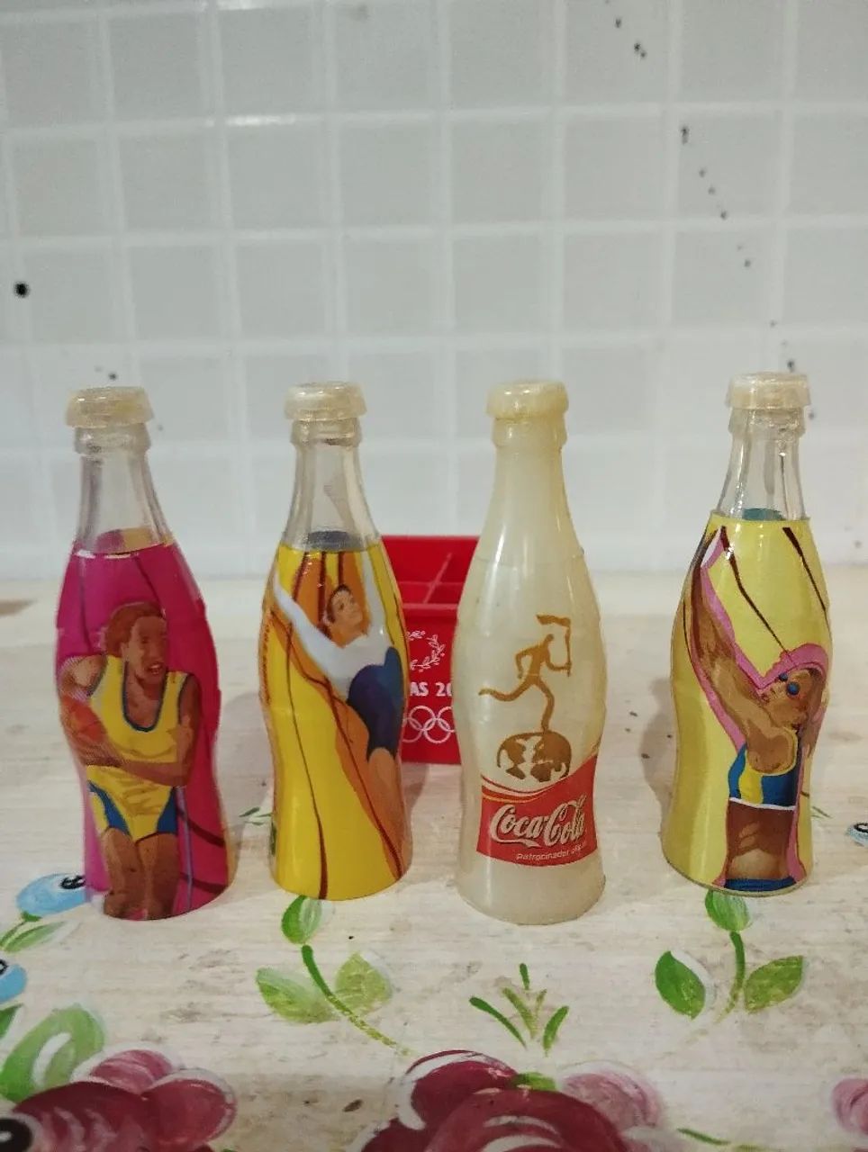 ? Mini Coleção Coca-Cola Olimpíadas Atenas 2004 - Garrafinhas + Engradado Original ? - Foto 2
