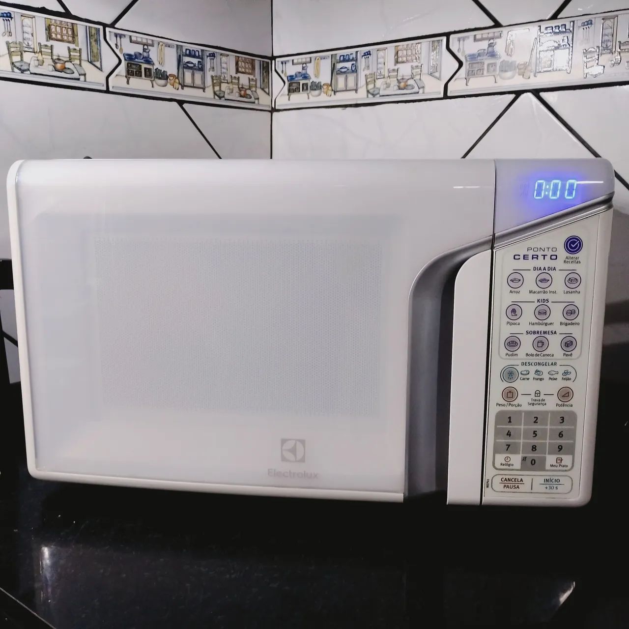 MICROONDAS 31 LITROS ELECTROLUX