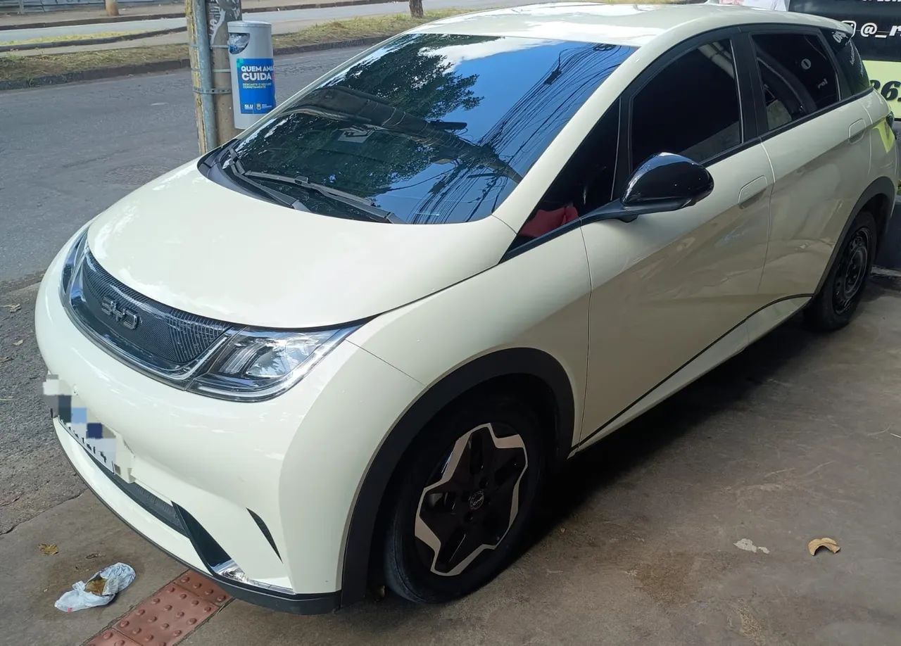 BYD Dolphin EV (Elétrico) 2025
