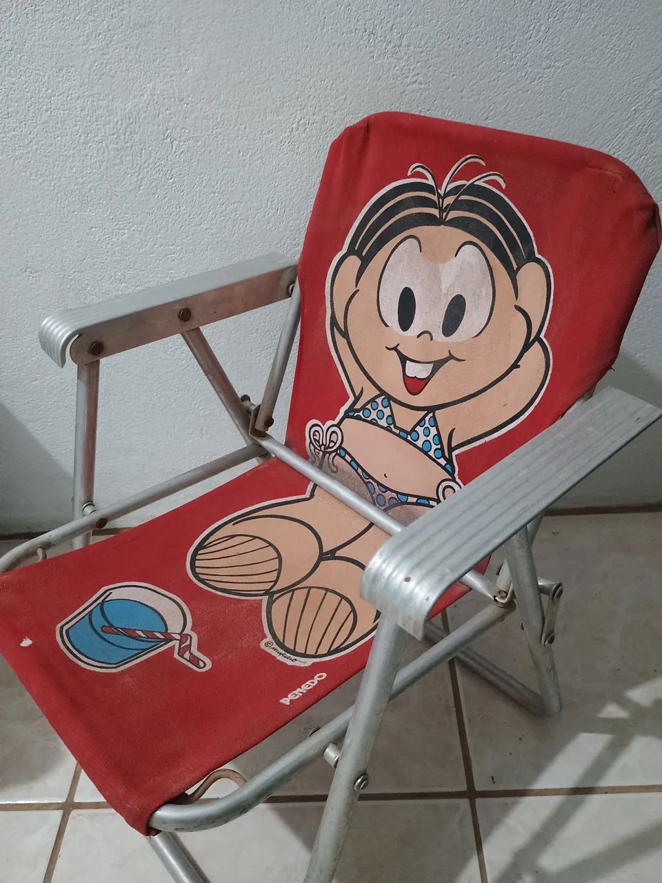 Antiga Cadeira Infantil de Alumínio - Penedo 