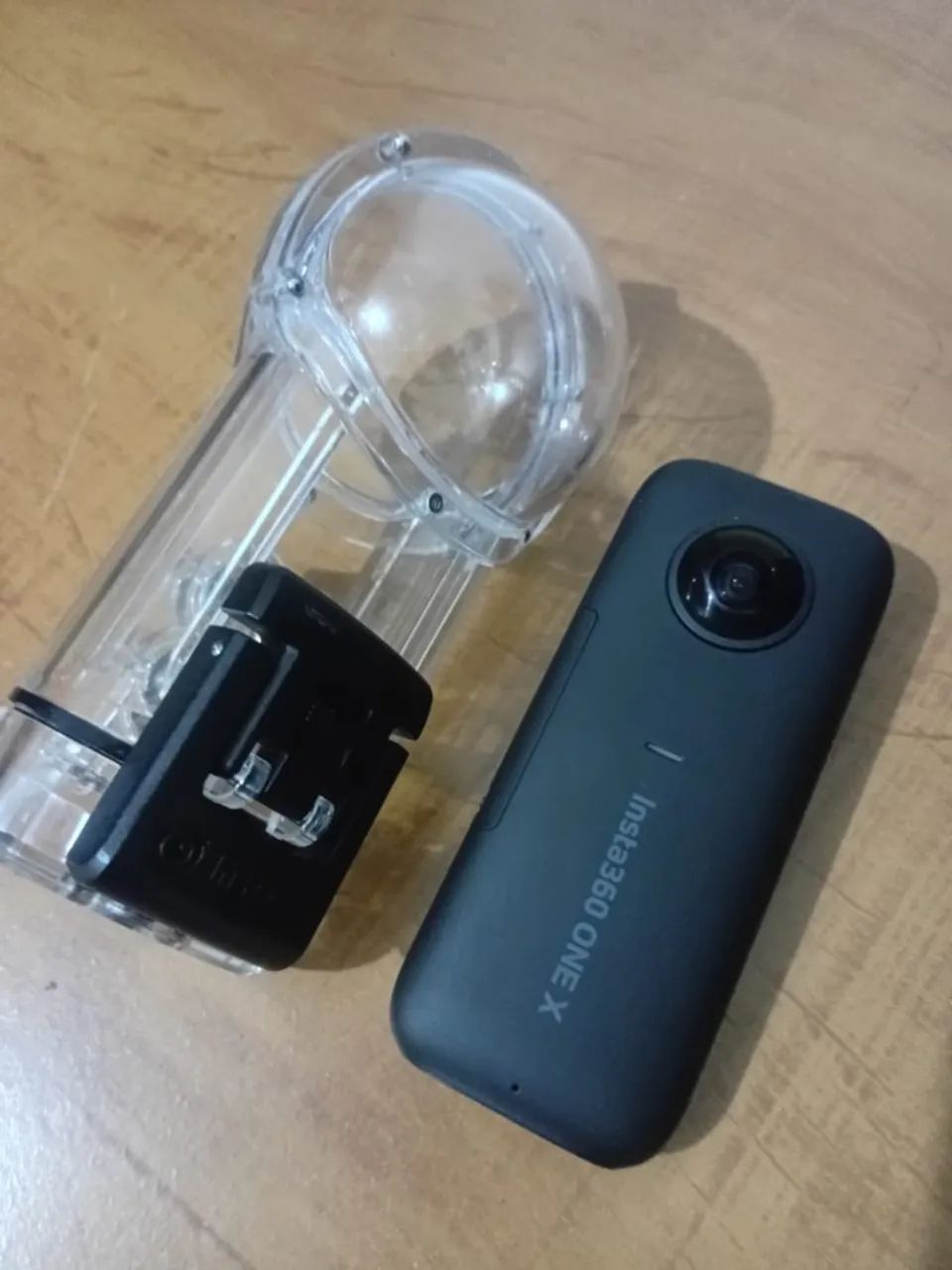 INSTA360 ONE X 5.7K | ESTABILIZAÇÃO FLOWSTATE | 18MP 5.7K  com estojo subaquático e case