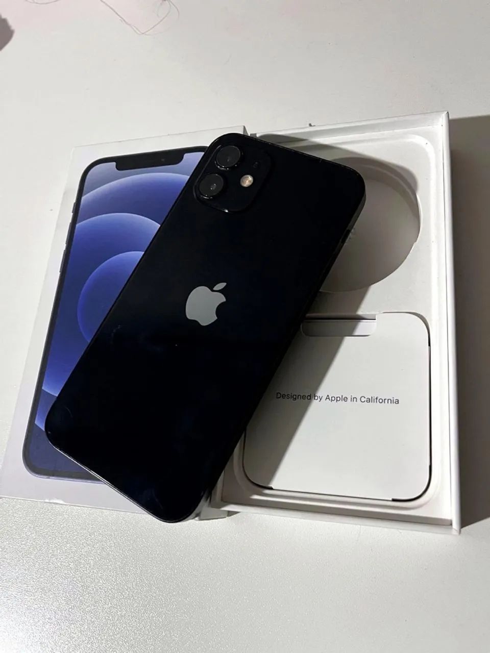iPhone 12 - impecável com caixa! - Foto 3