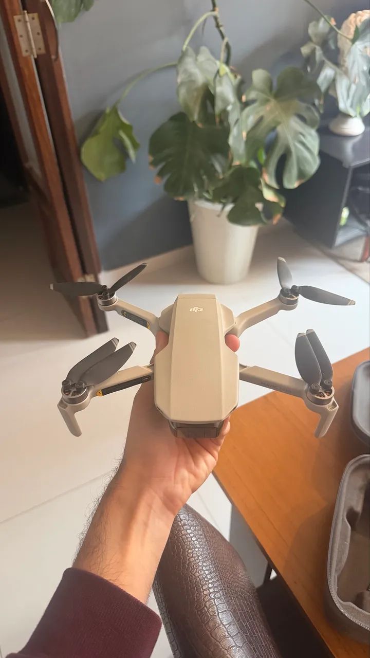 Drone DJI Mini SE Fly More Combo com Câmera 2.7K, GPS e 3 Baterias - Foto 4