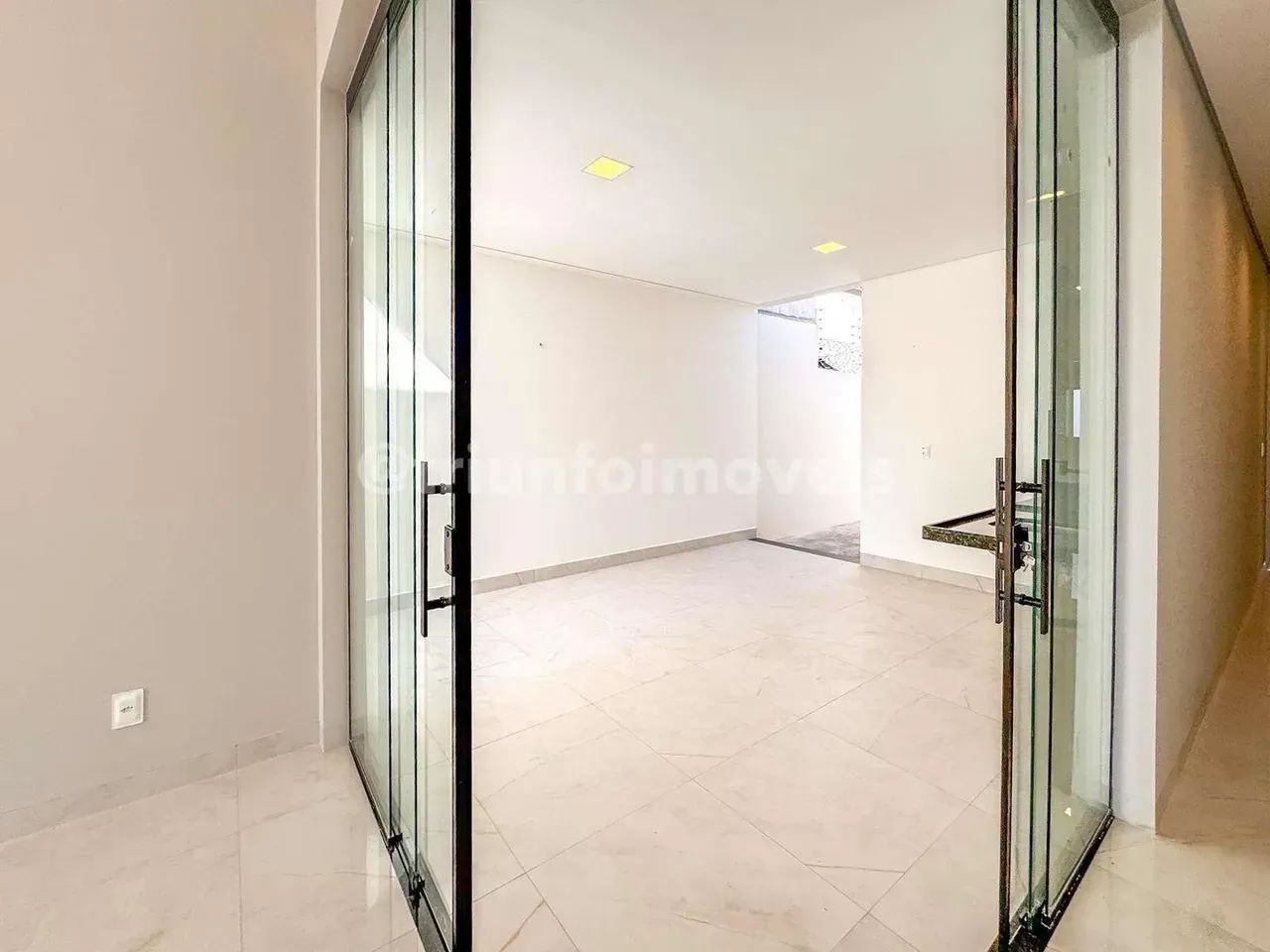 Casa a venda no bairro Jóia com 3 quartos - Foto 5