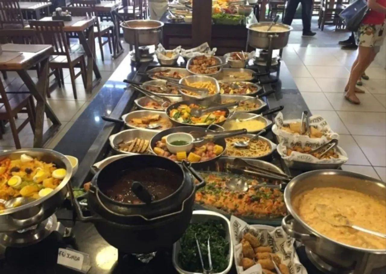 Passo ponto de restaurante em Betim em pleno funcionamento  - Foto 3