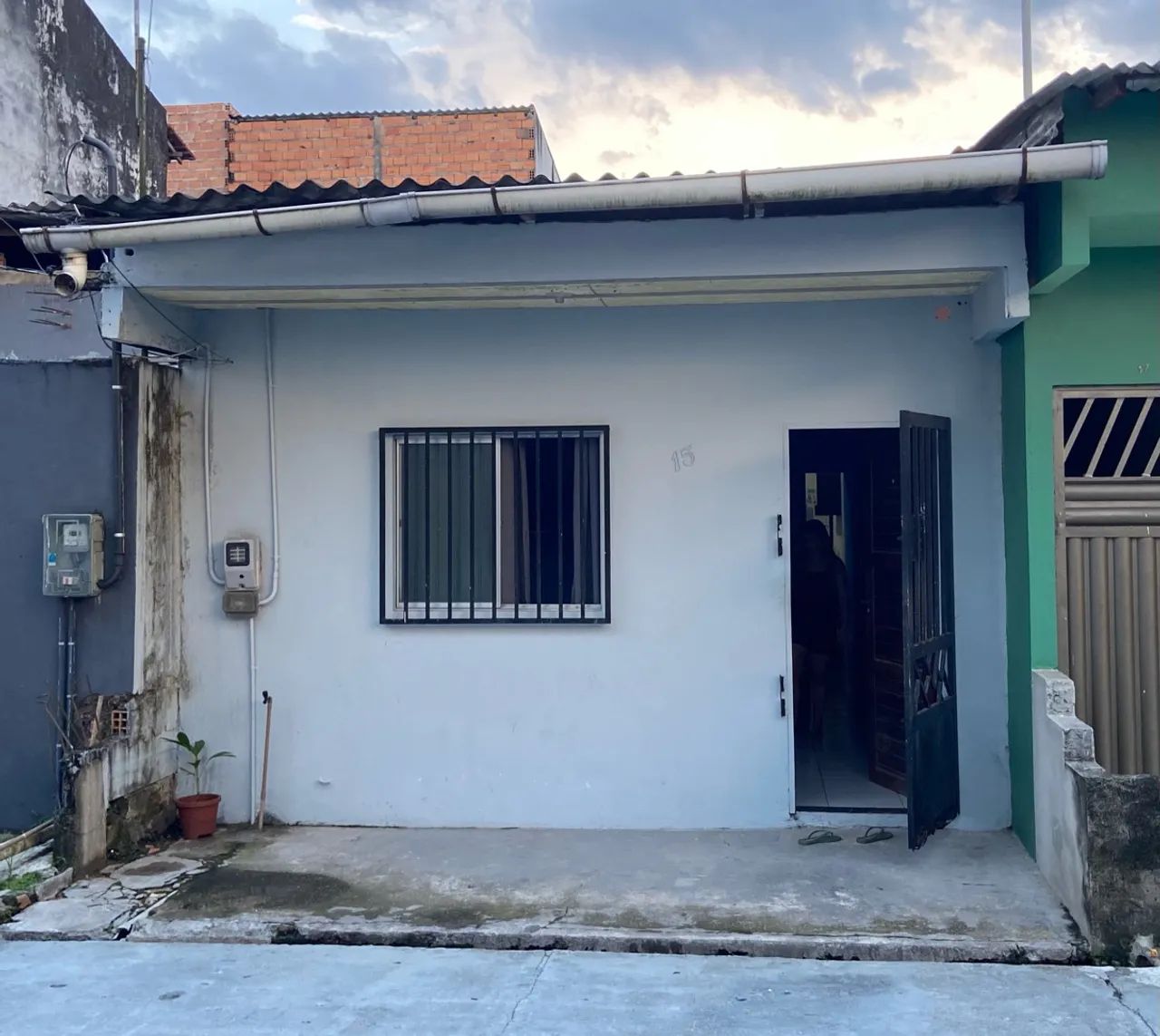 Casa 2 Quartos Reformada - Rua Fechada - Benedito Monteiro