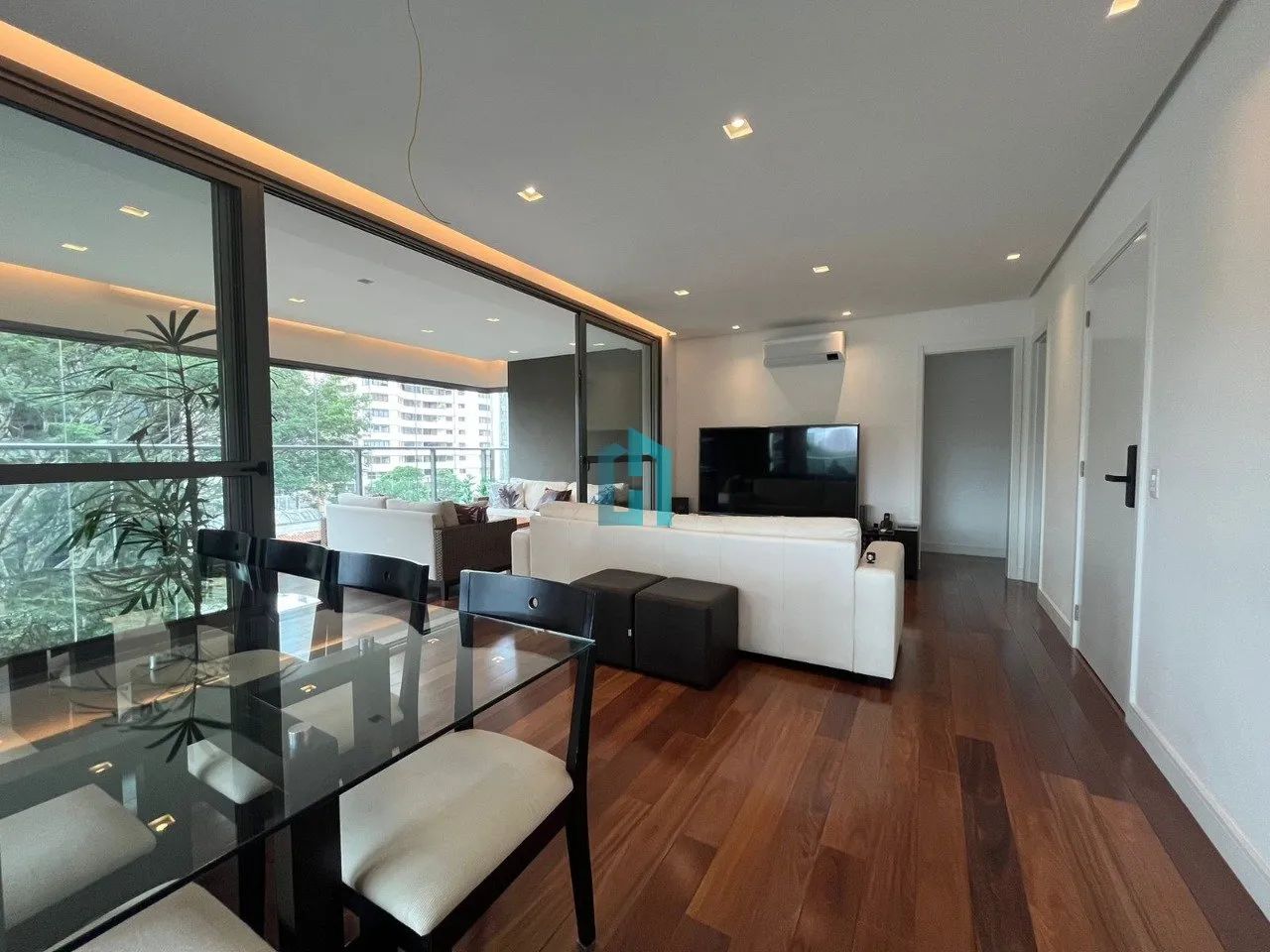 Apartamento à Venda no Moema - Conforto e Estilo