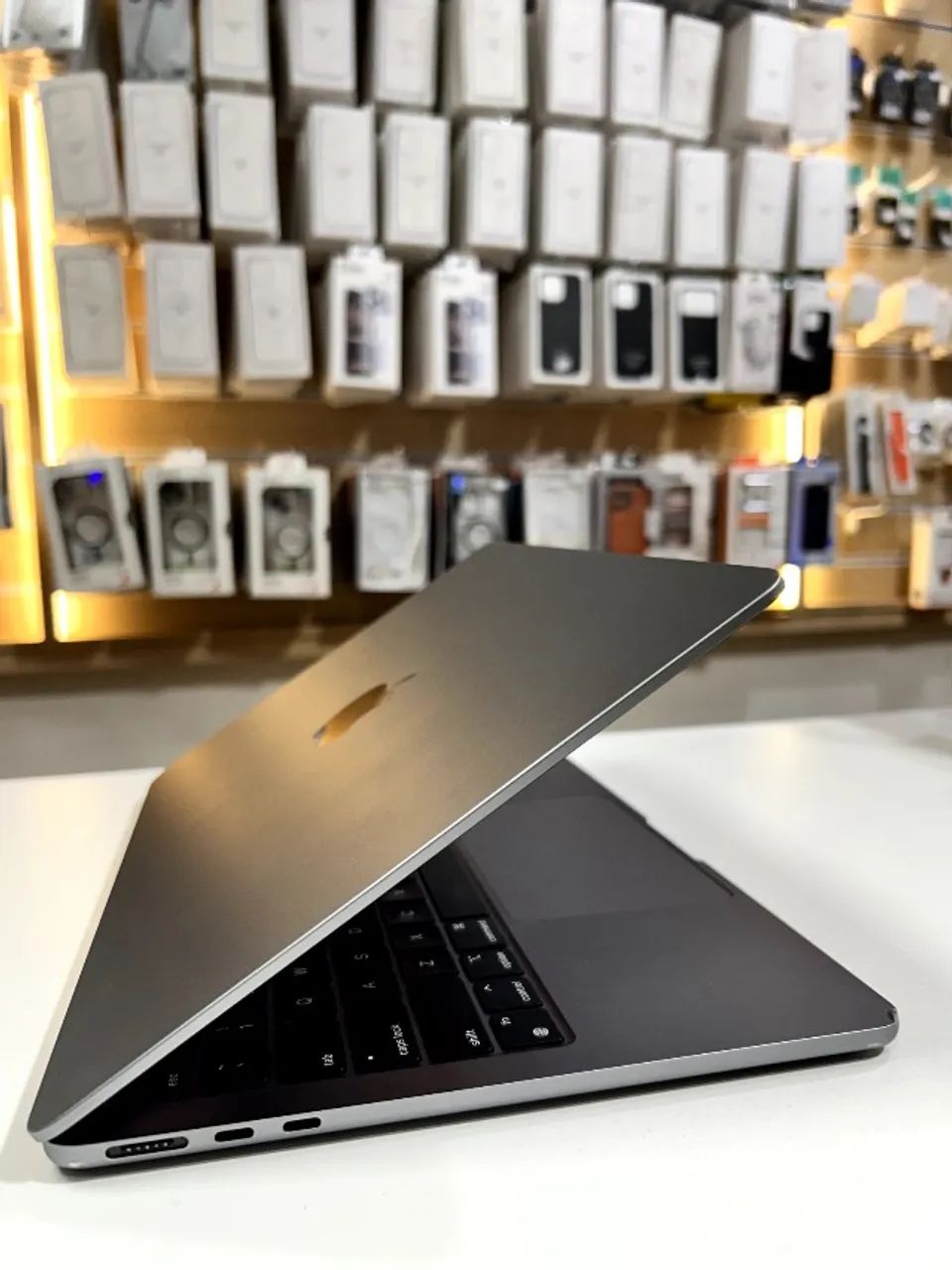 MacBook Air M2 8/256gb 2022 - Foto 3