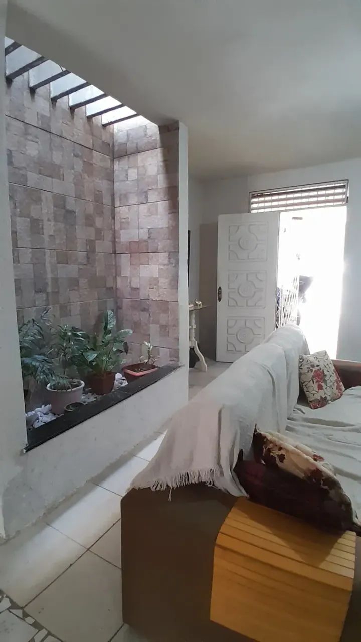 Casa térrea à venda na Serrinha com 4 quartos e 3 banheiros - Foto 3