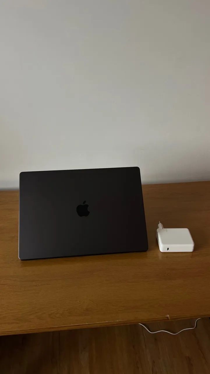 MacBook Pro 16 - M4 Max 128GB 1TB SSD