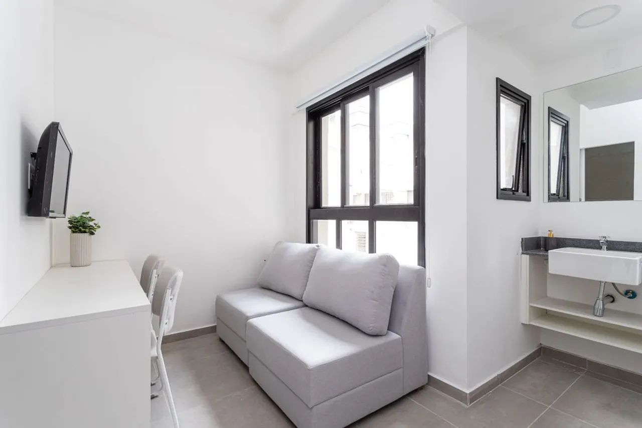 Apartamento com 1 Quarto para alugar, 28m² - Centro