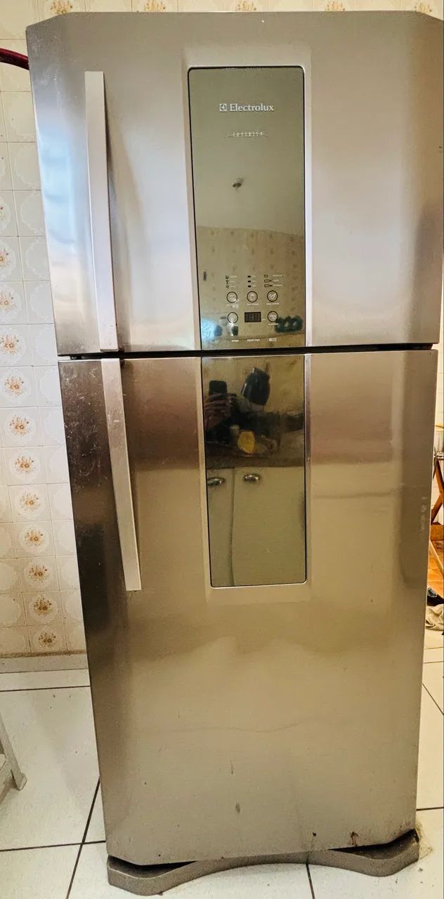 Gelageira Eletrolux funcionando vendo