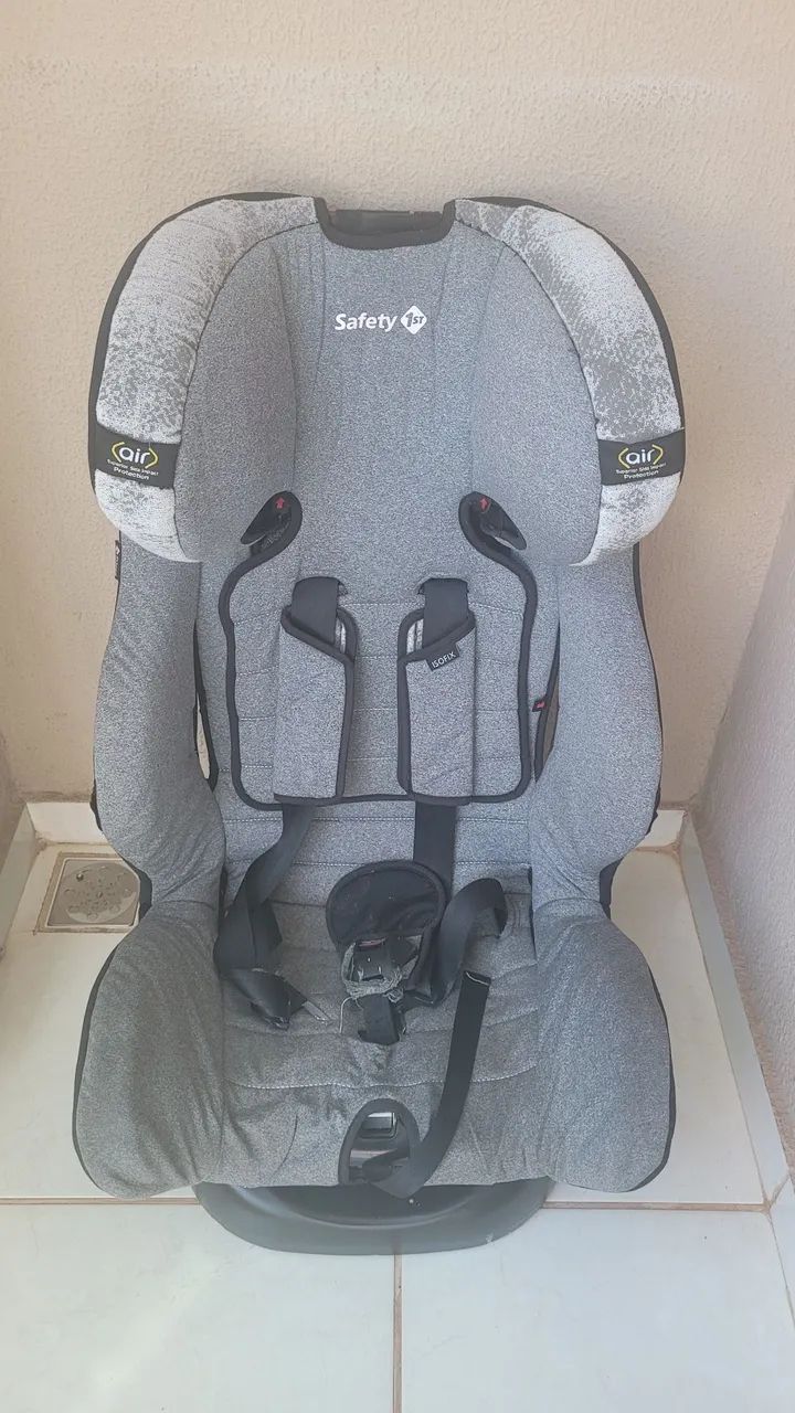 Cadeirinha Safety 1st Multifix com ISOFIX<br>Muito Conservada!