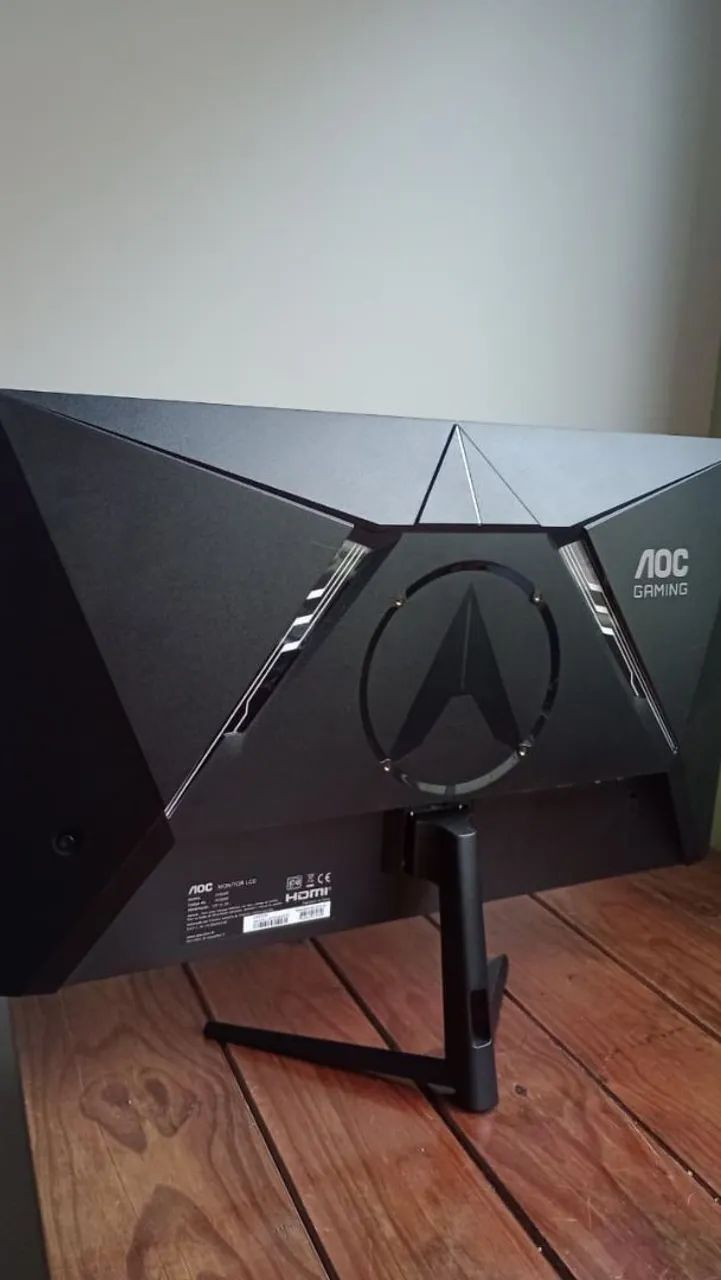 Monitor gamer AOC 24", 180Hz pra hj - Foto 2