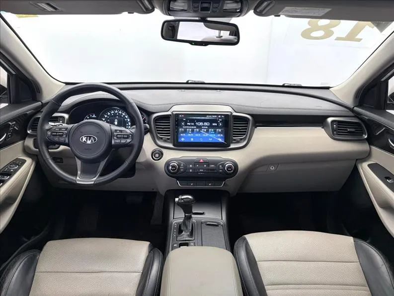 Kia Motors Sorento 3.3 V6 24V 270cv 4X2 Aut. 2018 - Foto 12