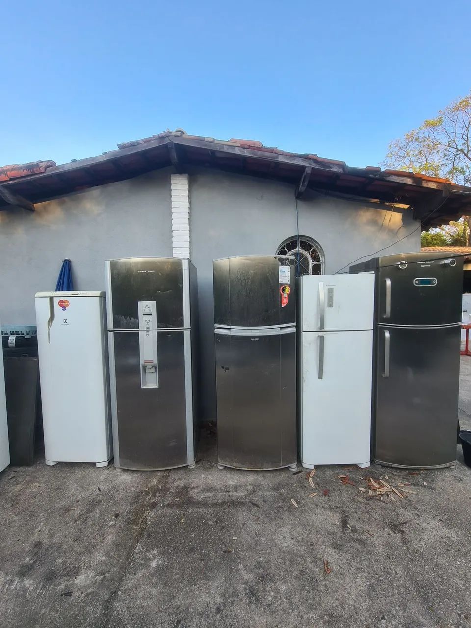 Vendo 6 geladeiras com defeito (cada) - Foto 2