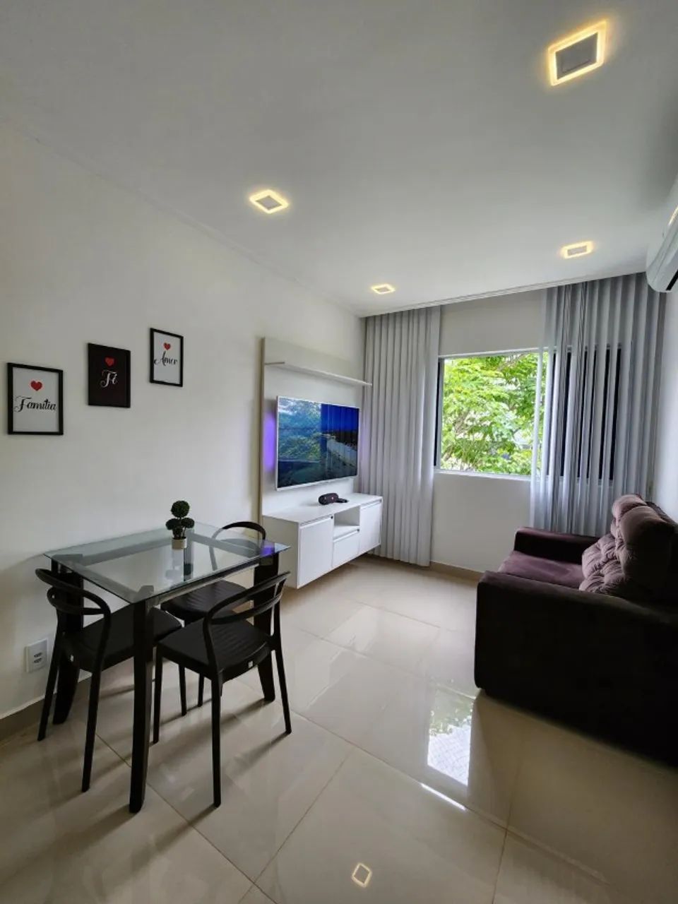 APARTAMENTO 2 QUARTOS - REFORMADO E MOBILIADO