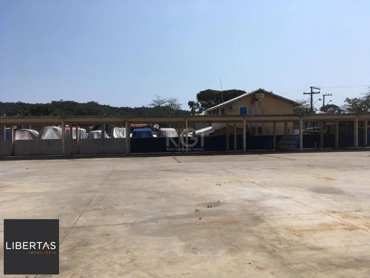 Casa Comercial para Venda - 250m², 0 dormitórios, Ponta das Canas - Foto 5