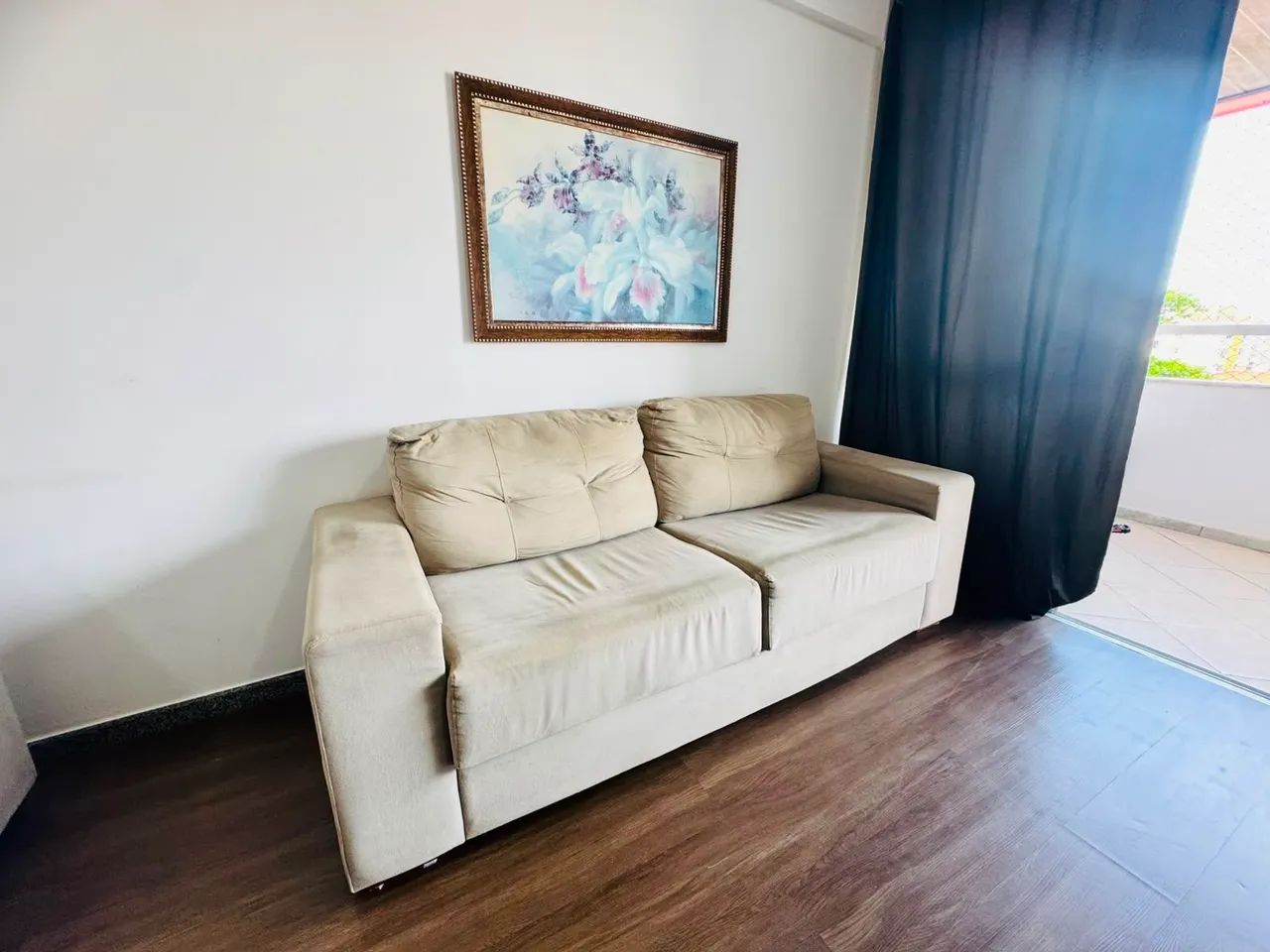SOFÁ  3 LUGARES CONSERVADO - Foto 3