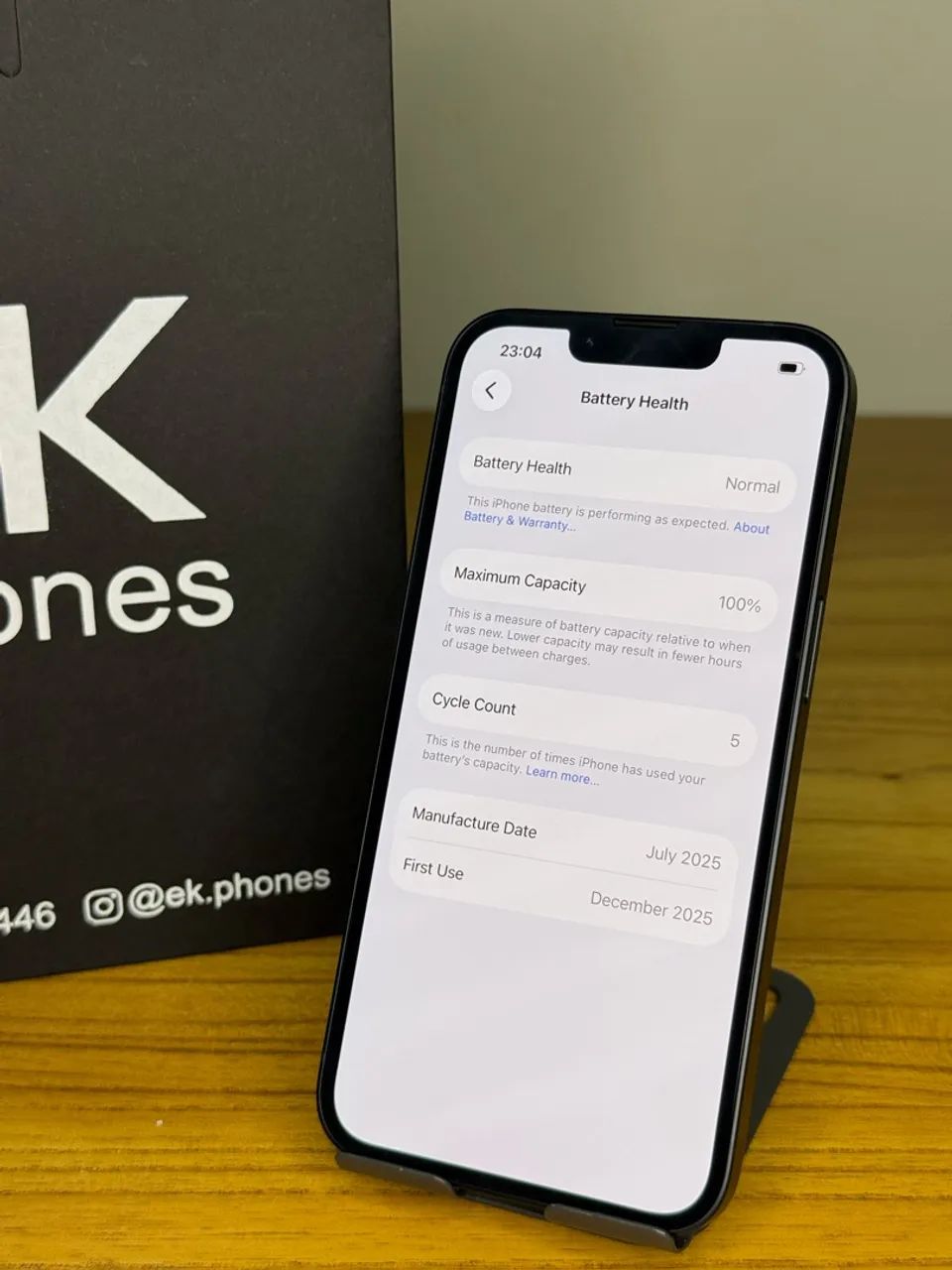 iPhone 16e 128Gb - Apenas 5 ciclos - Foto 5