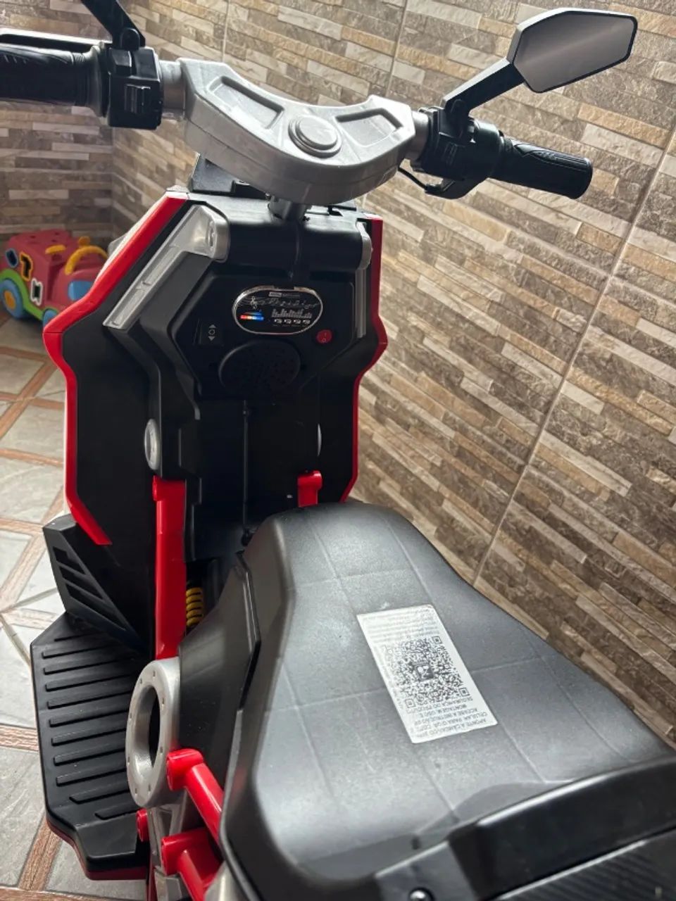 Moto elétrica infantil 