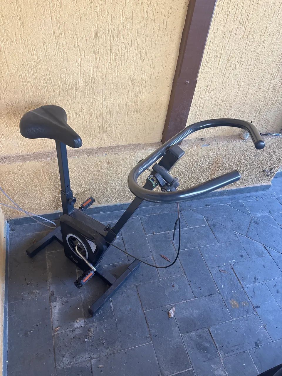 Bicicleta ergométrica usada  - Foto 3