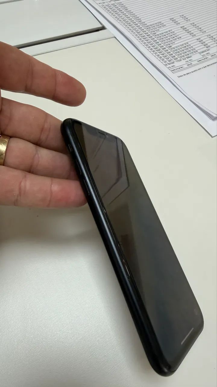 iPhone XR 64gb.  - Foto 2