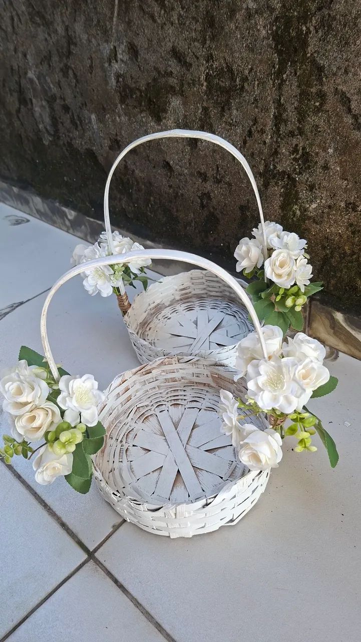 Cesta de flores e placa para casamento. - Foto 4