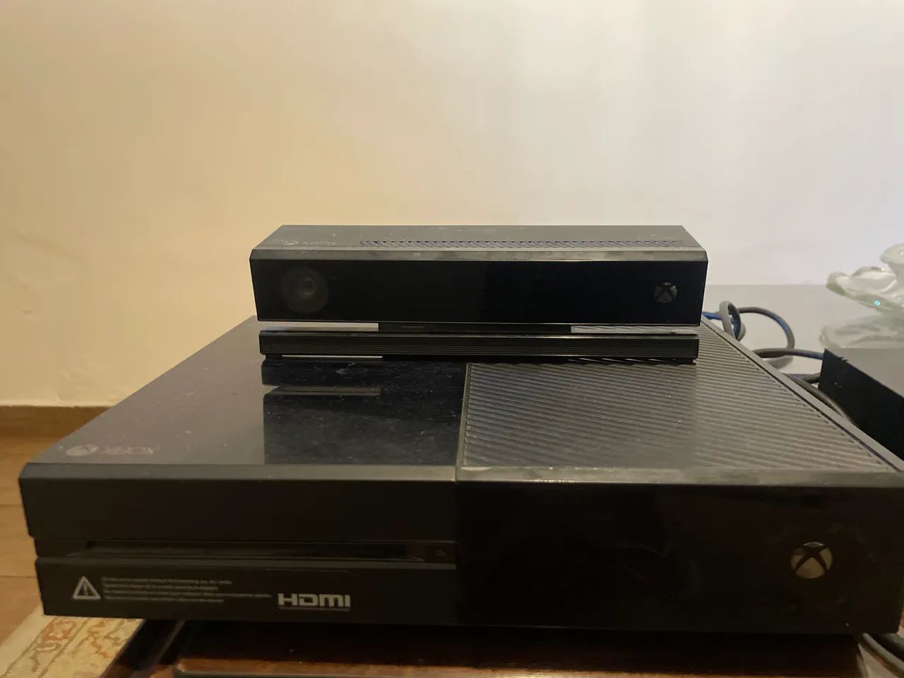 Xbox one com kinect 3 controles 