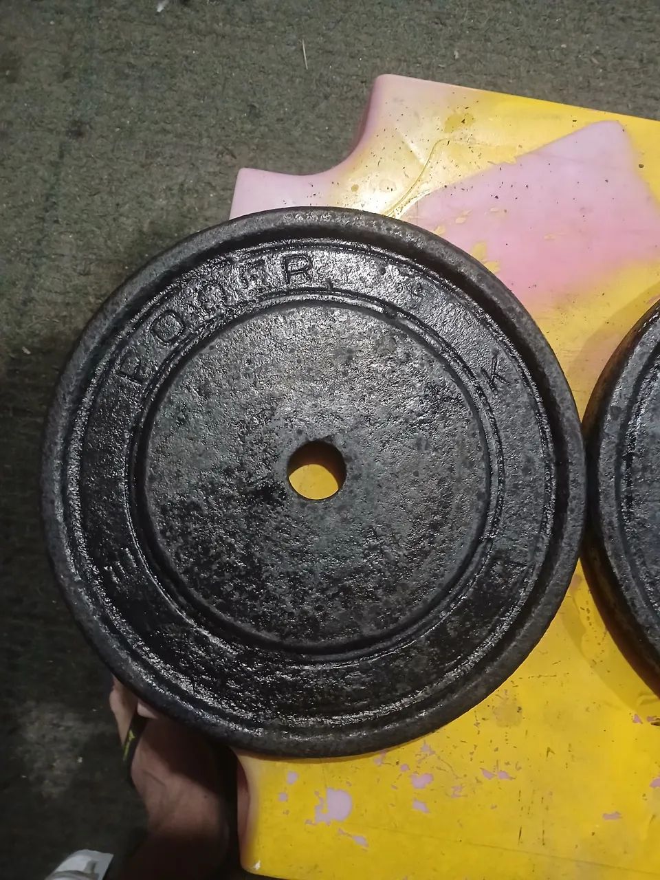 Par de anilhas de 10 kg - Foto 2