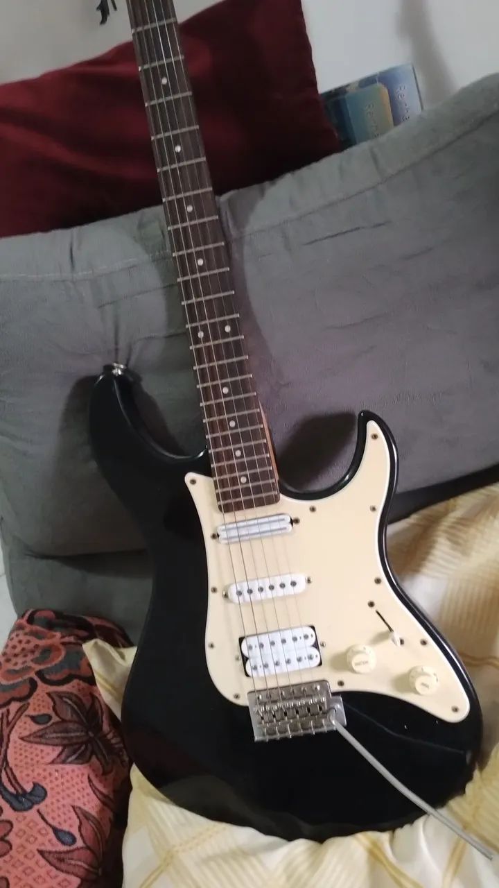 Guitarra Yamaha Pacífica  - Foto 3