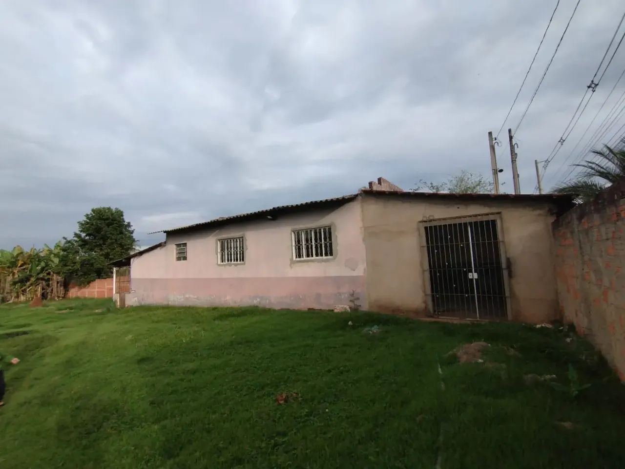Ponto comercial/Loja/Box para aluguel e venda com 120 metros quadrados com 1 quarto - Foto 2