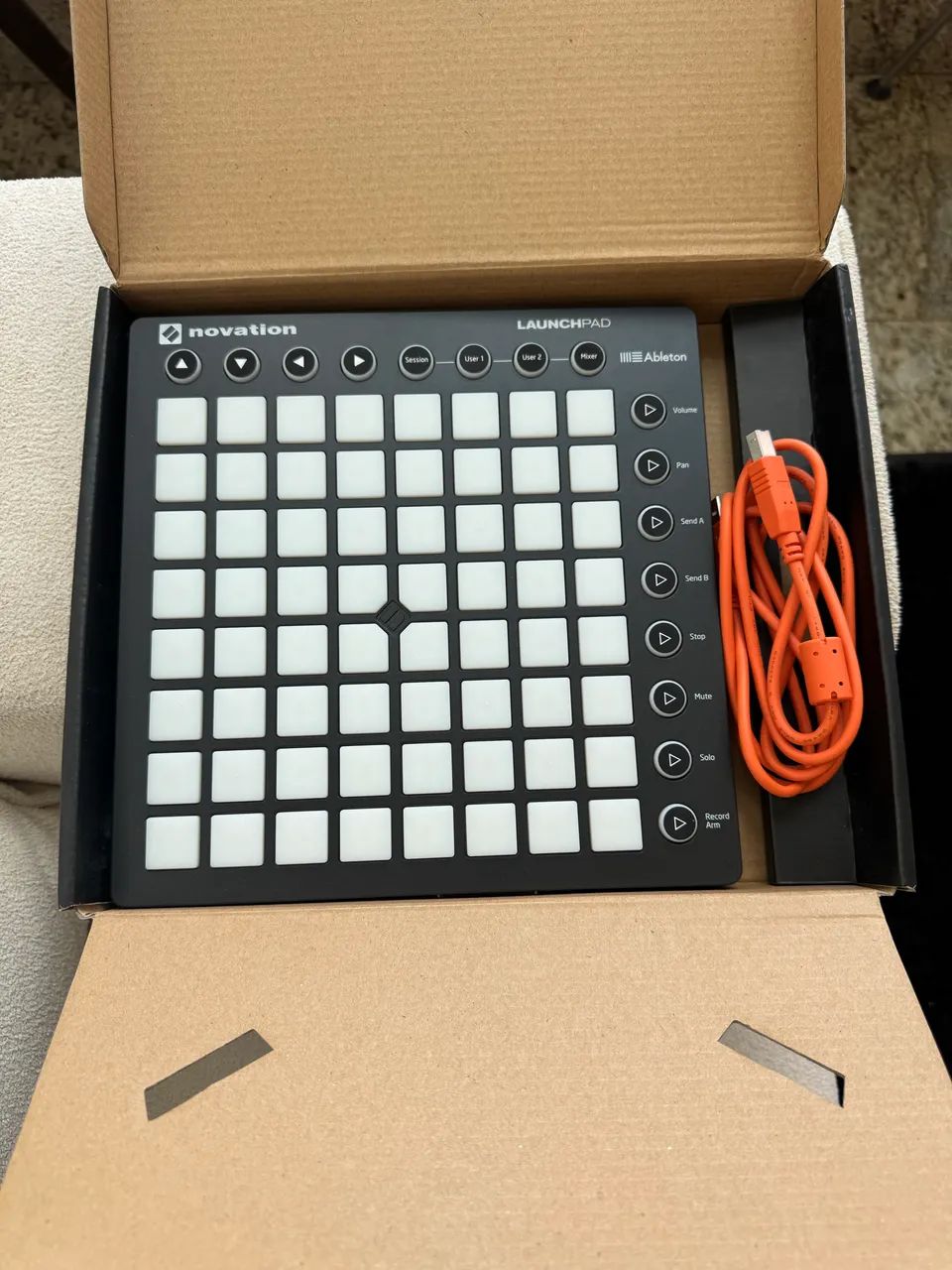 Controlador Launchpad MK2 - Foto 2