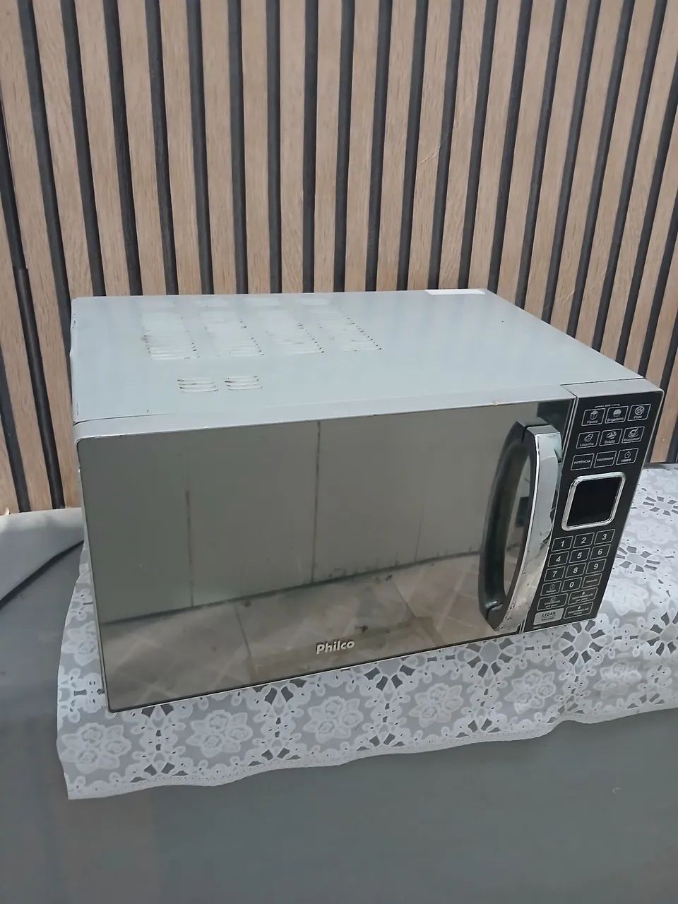 Microondas espelhado 23 litros Philco 