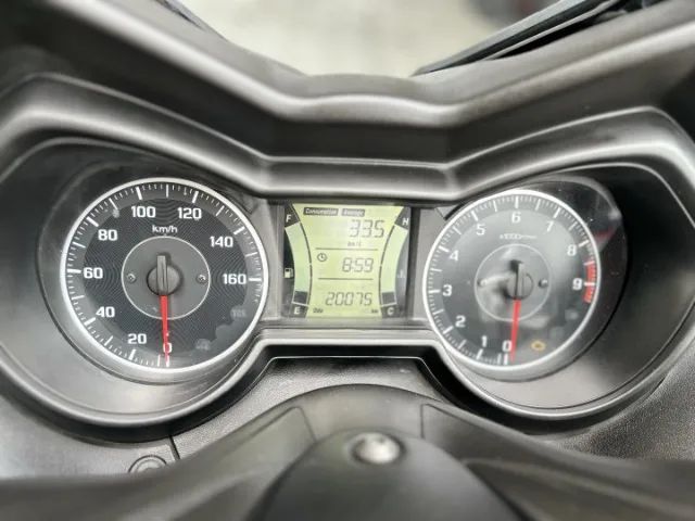 YAMAHA XMAX 250 ABS EXTRA  - Foto 4