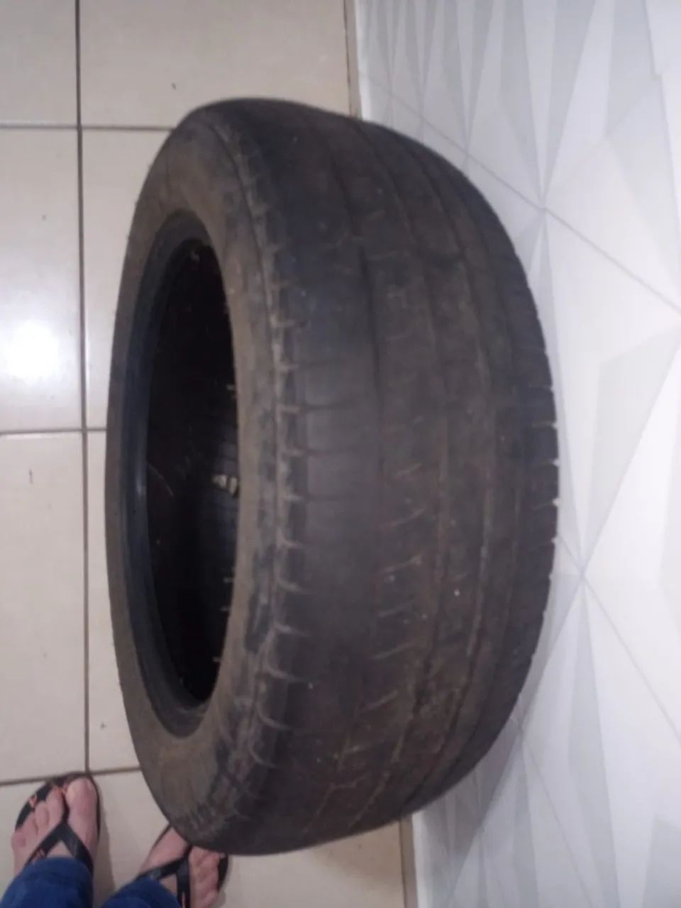 PNEU PIRELI 185 / 50 / 15 FALAR NO WHATS * C/ GABRIEL - Foto 2