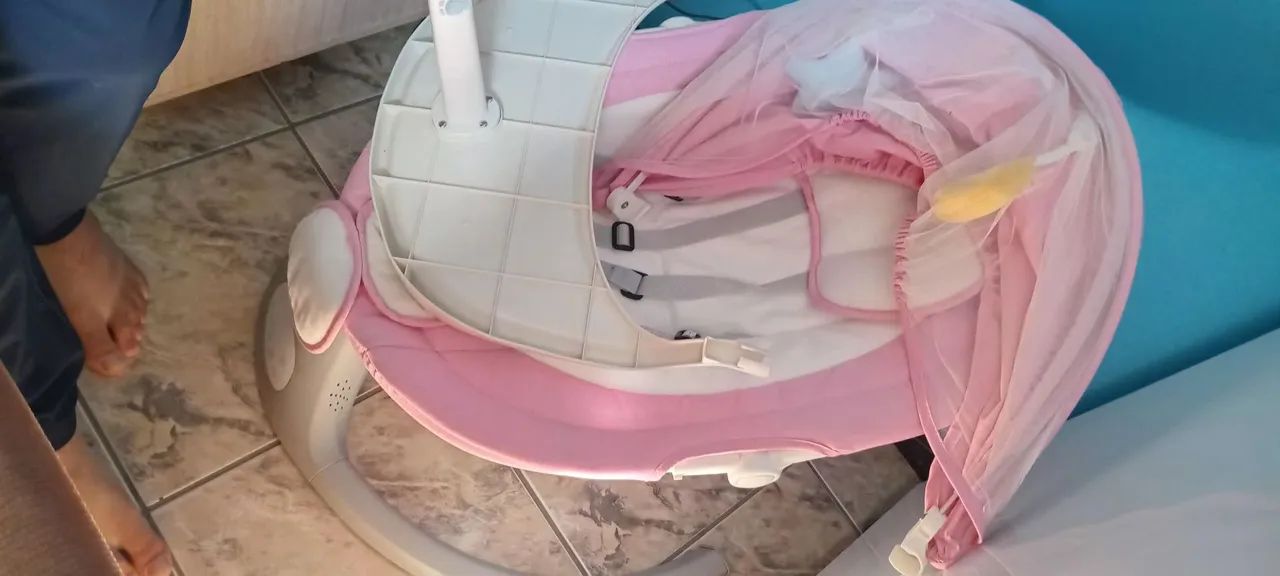 Cadeira de balanço de bebe - Foto 2