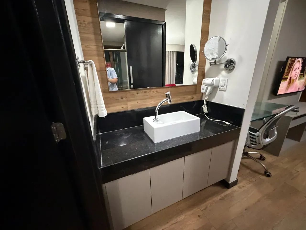 ALUGO FLAT MOBILIADO EM BOA VIAGEM NO RAMADA - Foto 5