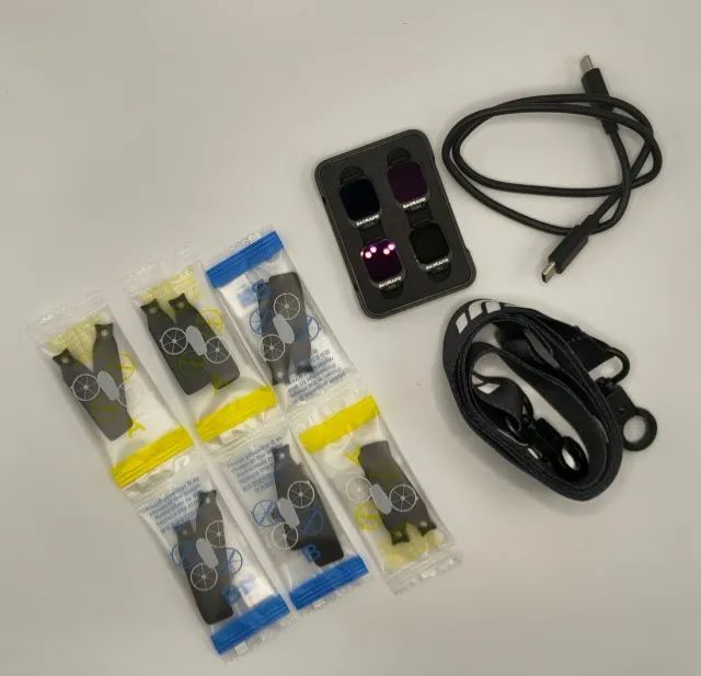 DJI FLIP Combo Fly More + Filtros + Micro SD - Foto 4