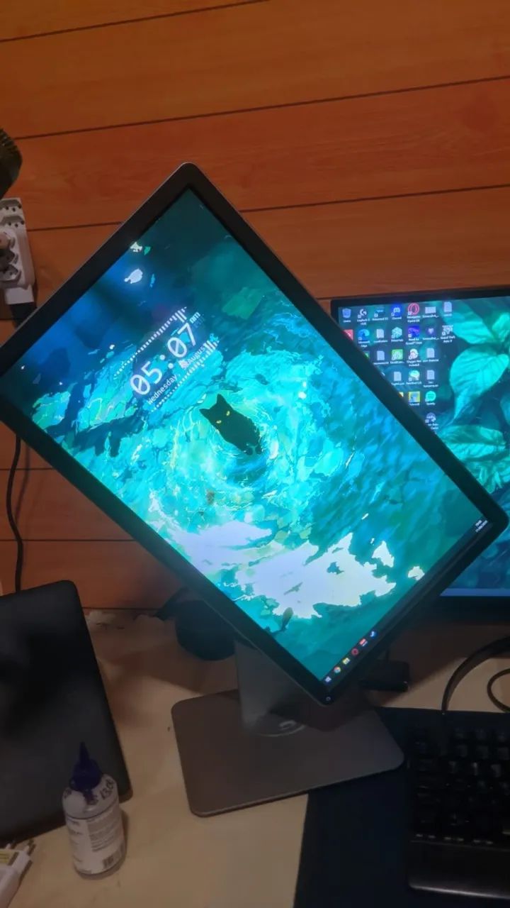 Monitor Dell 20 Polegadas IPS Ajuste de Altura, Inclinação e Rotação. - Foto 3