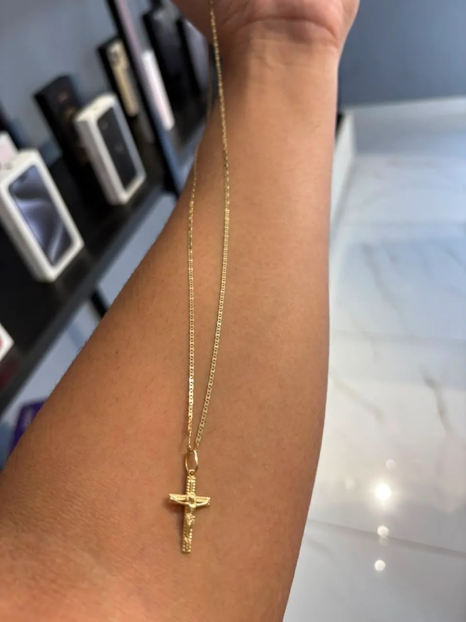 Corrente piastrine 60cm + pingente em ouro 18k - Foto 2