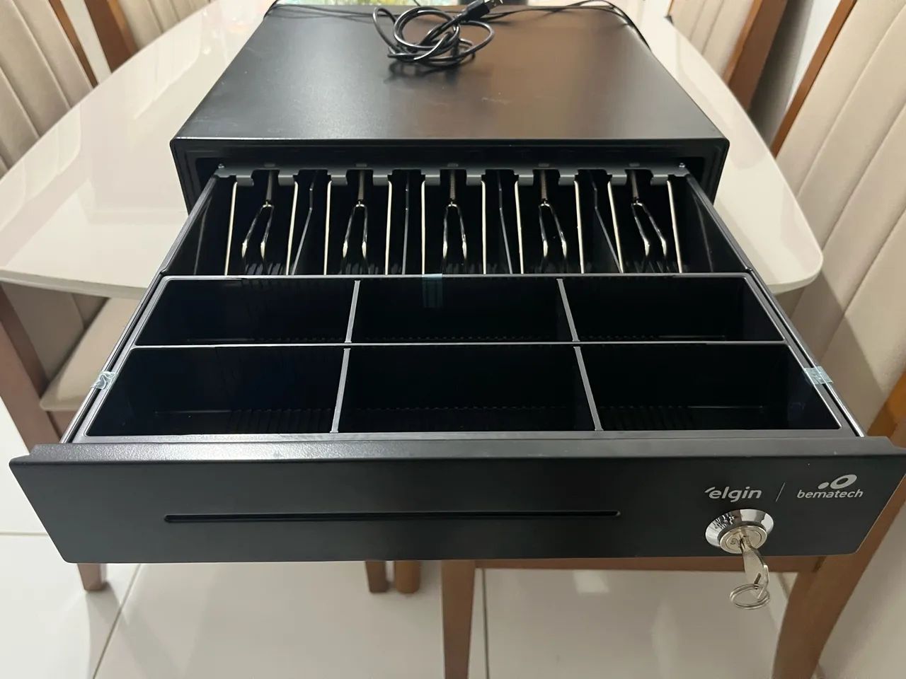 Vende-se caixa registradora automática Elgin Bematech - Foto 2