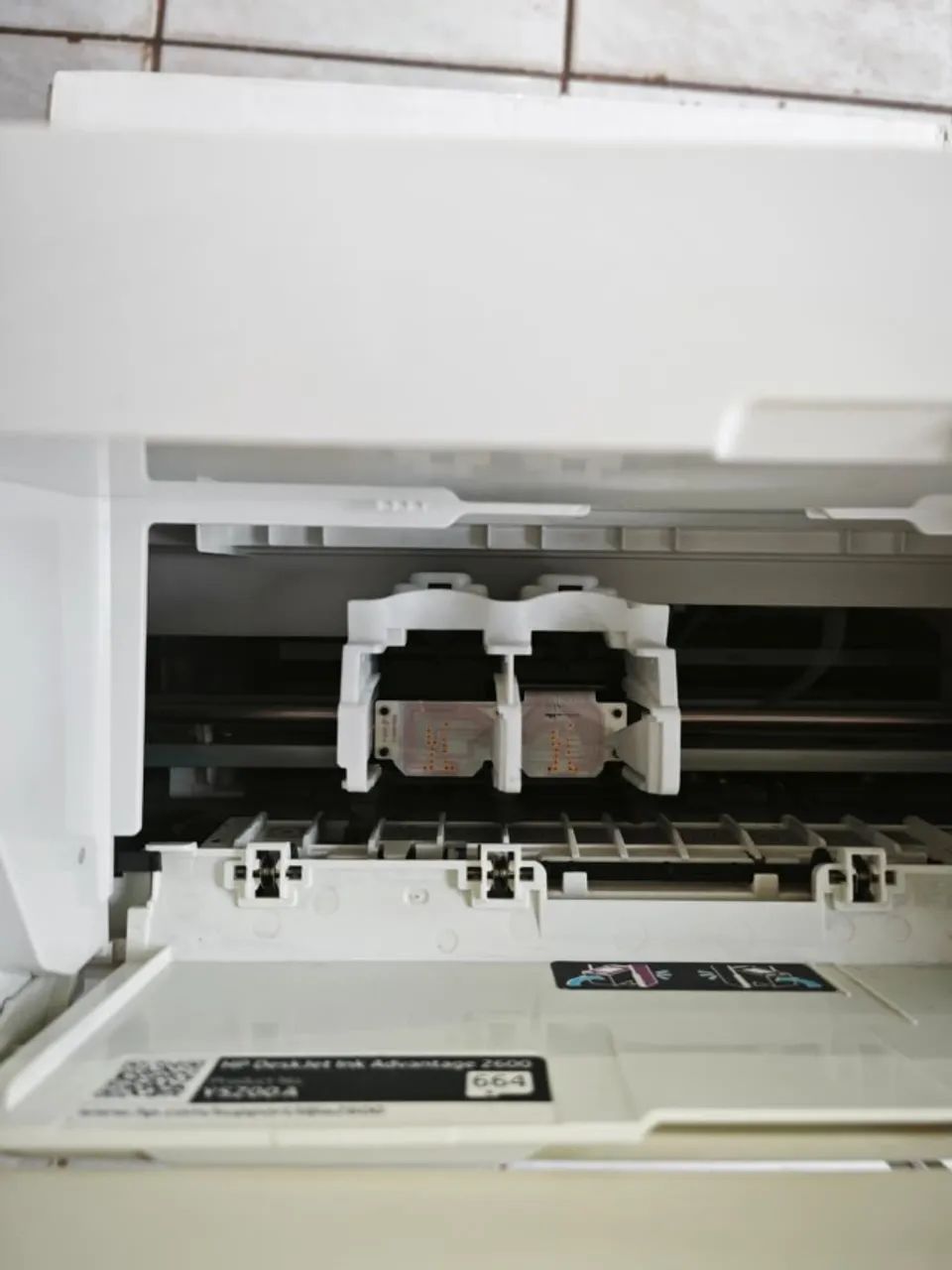Impressora HP DeskJet Advantage 2600 - Foto 2