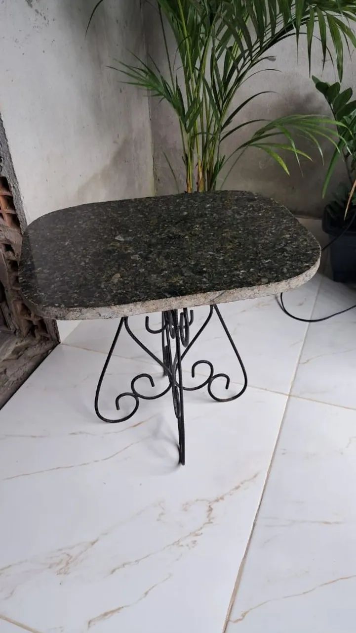 Mesinha de mármore 