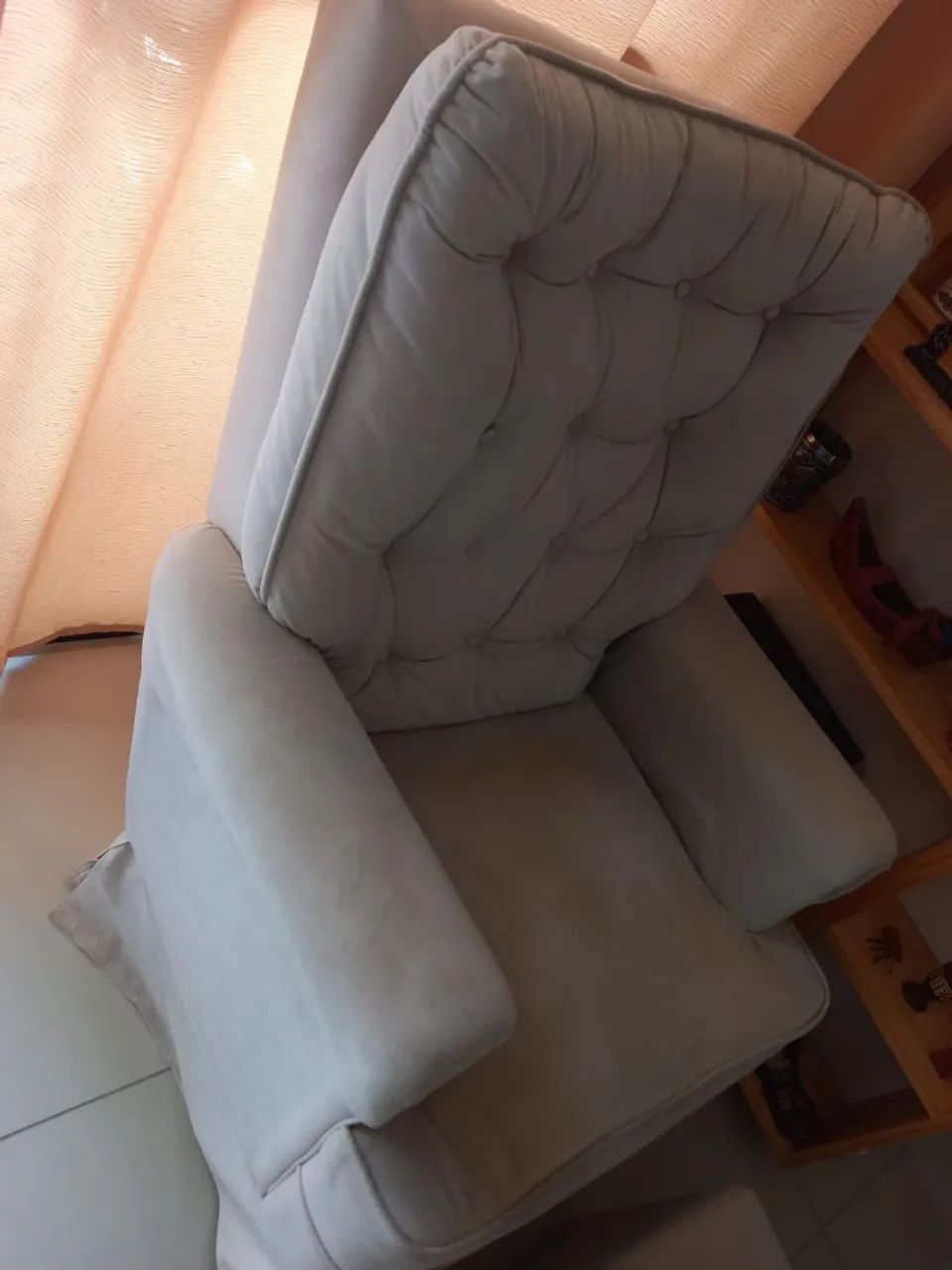 Poltrona amamentação com puff - Foto 2