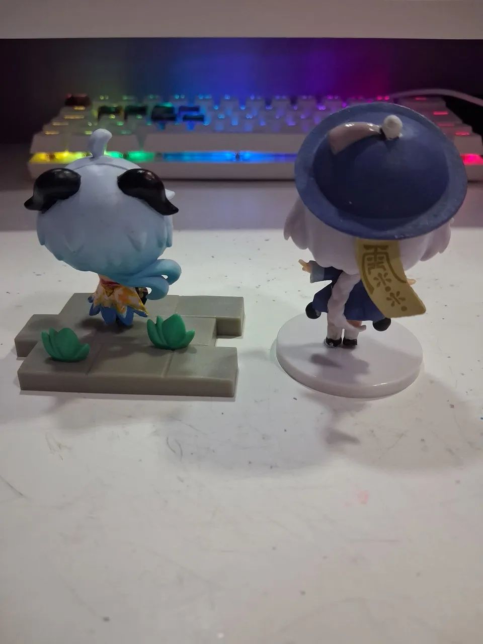 Mini figures Genshin Impact Ganyu Qiqi - Foto 4
