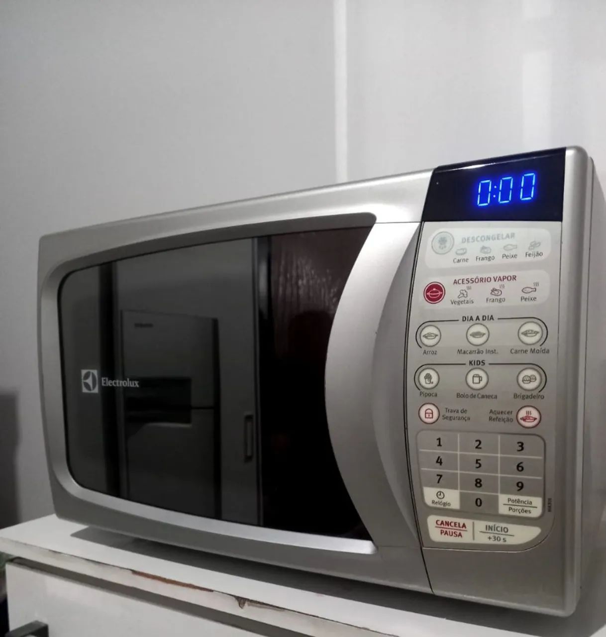 Microondas Electrolux 20l espelhado  - Foto 2