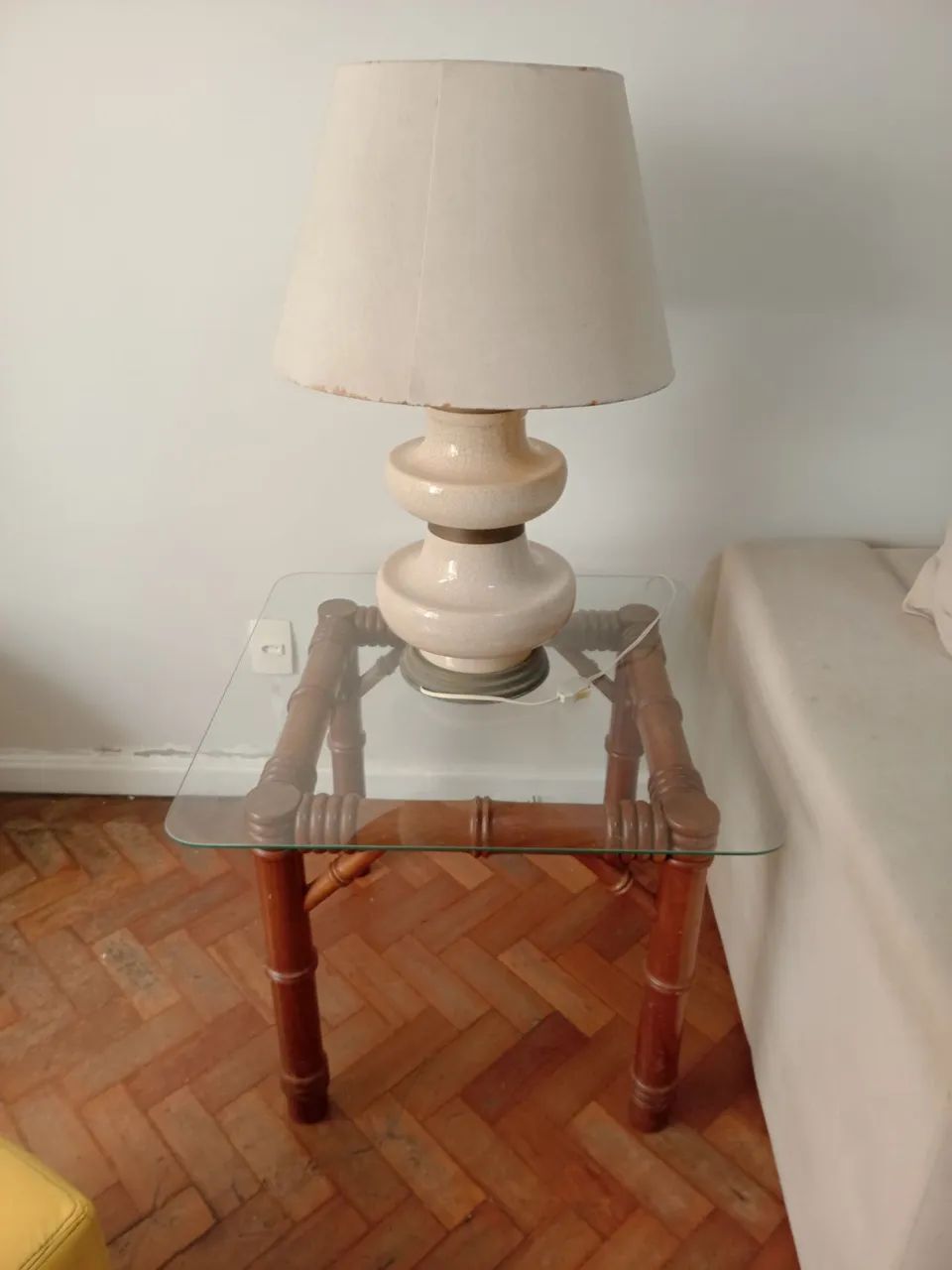2 Abajures com mesa de vidro usados. - Foto 2